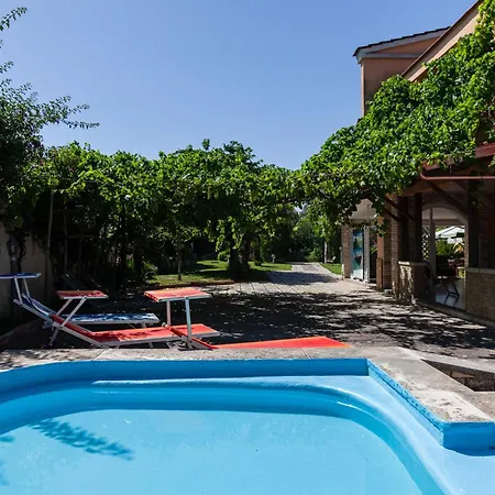 Erika With Private Pool And Garden - Happy Lecce